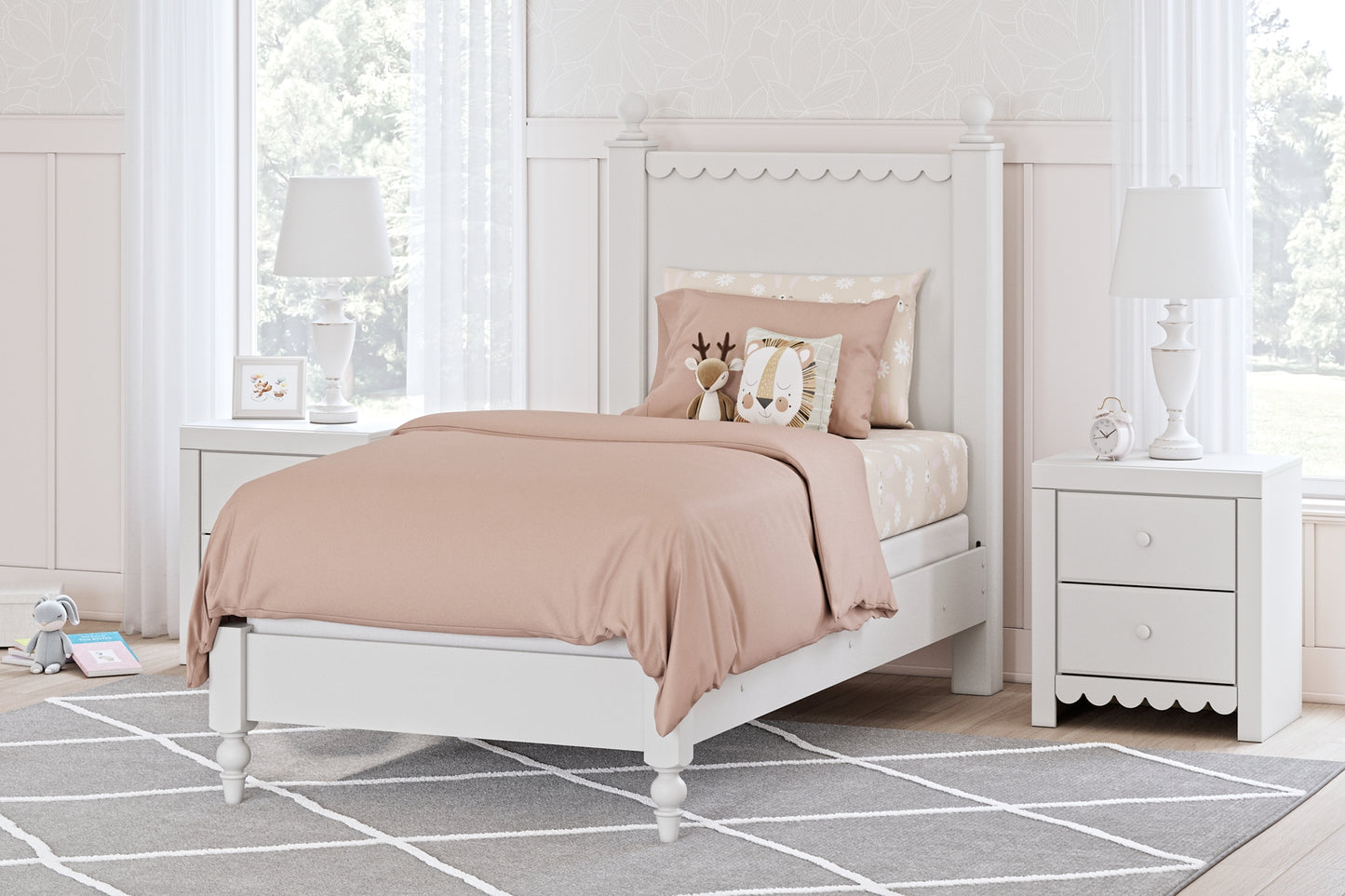 Mollviney  Panel Bed With Dresser
