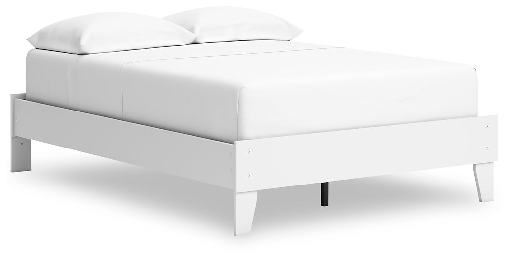 Hallityn  Platform Bed With Dresser And Nightstand