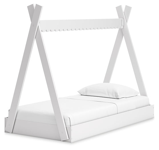 Hallityn  Tent Bed With Nightstand