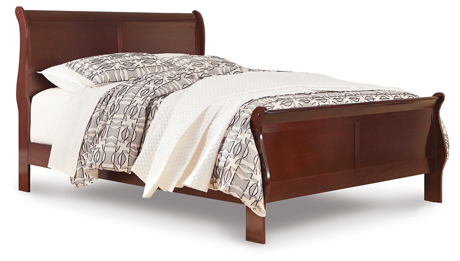 Alisdair California  Sleigh Bed With Mirrored Dresser And 2 Nightstands