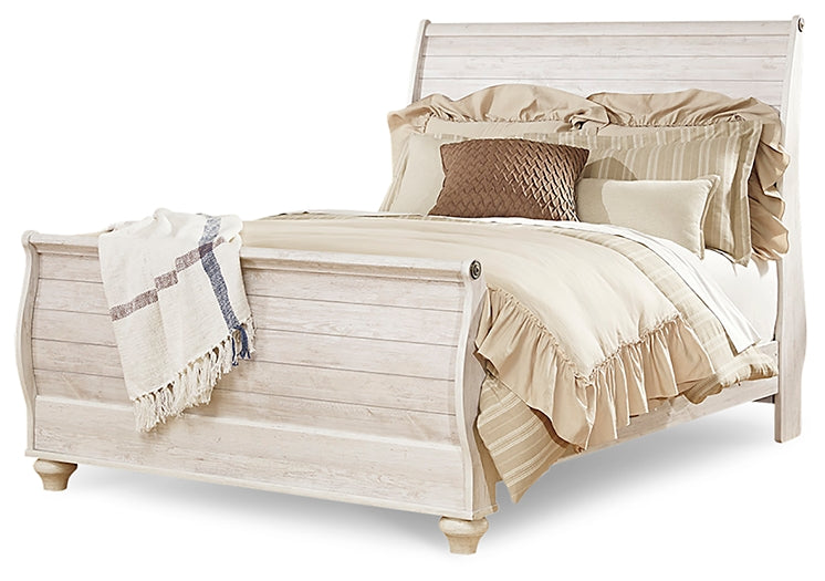 Willowton  Sleigh Bed With Mirrored Dresser And Nightstand