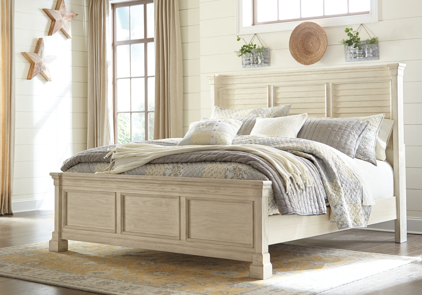 Bolanburg California  Panel Bed With Mirrored Dresser