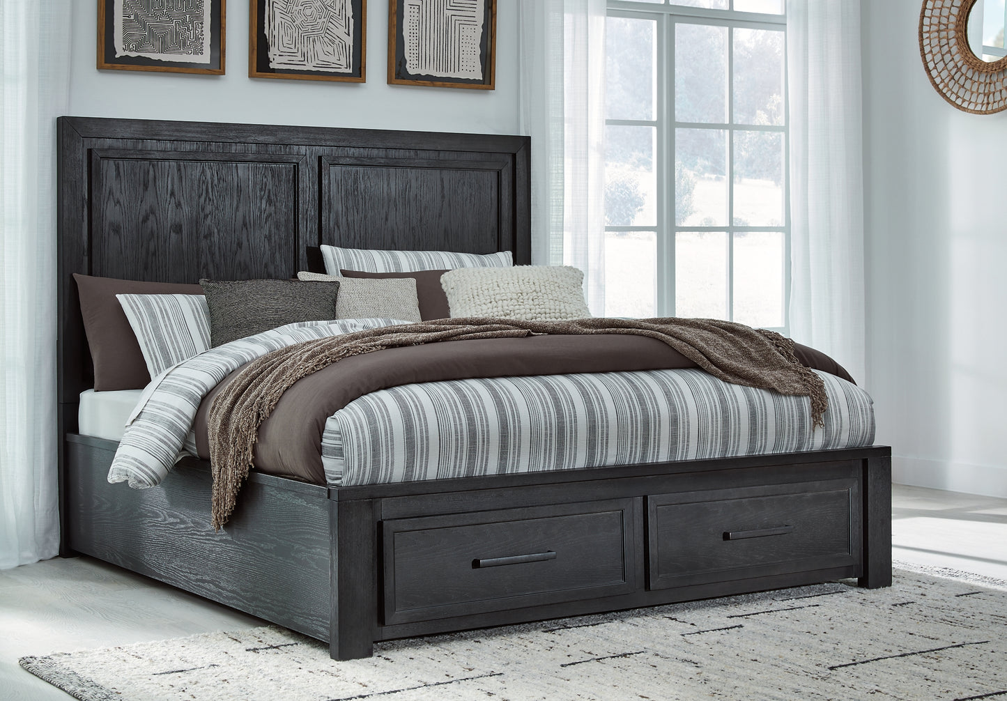 Foyland California  Panel Storage Bed With Mirrored Dresser